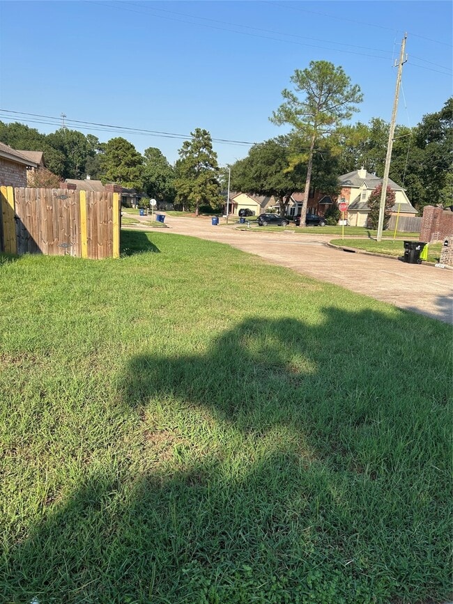 Building Photo - 17610 W Fawn River Cir