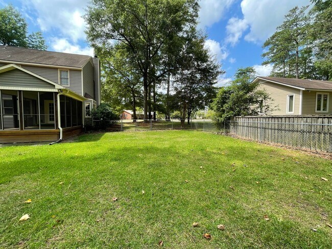 Building Photo - 2102 Horse Shoe Bend