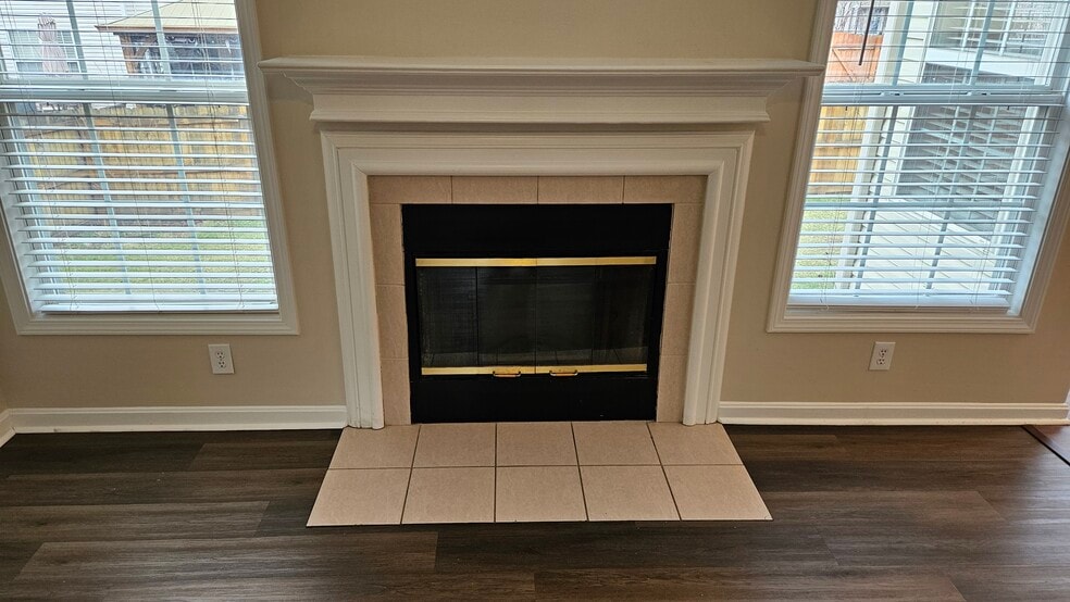 Living Room - 5411 Skeffington Way