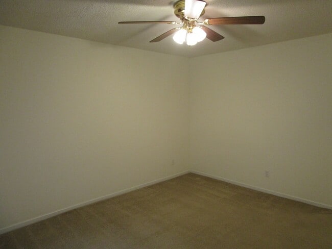 Building Photo - 5000-5002 Carrie Ridge Dr.