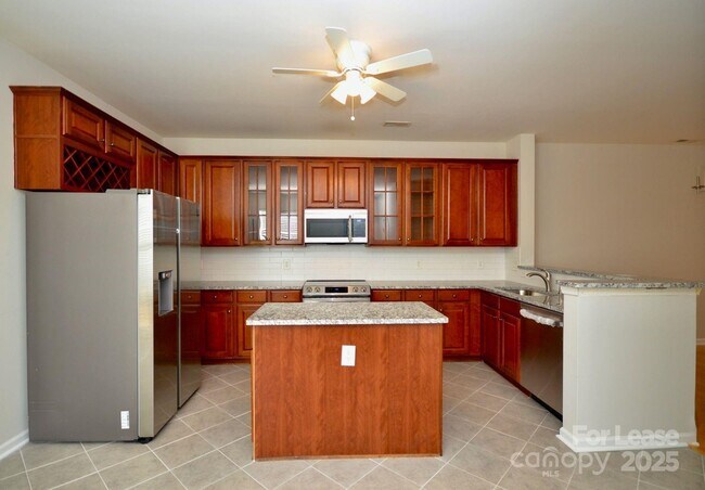 Building Photo - 3567 Creeping Flora Ln