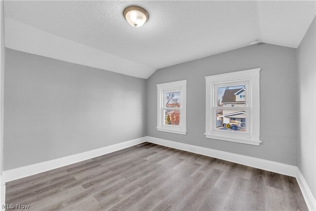 Building Photo - 18810 Arrowhead Ave