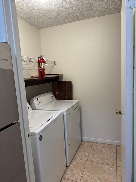 Building Photo - 2516 Grassy Point Dr