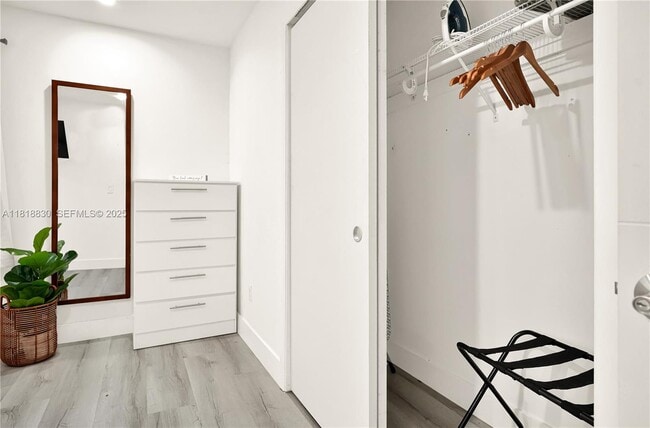 Building Photo - 300 NW 82nd Terrace