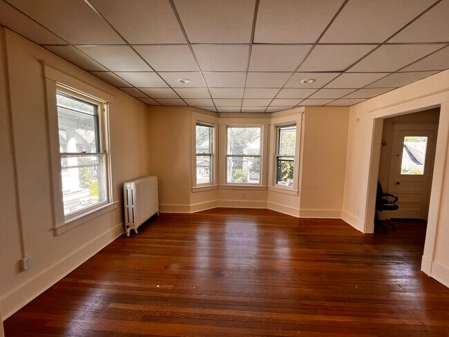 Building Photo - 816 Myrtle Ave