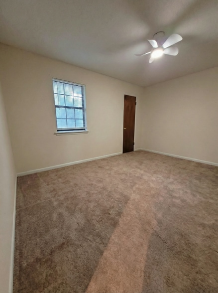 Building Photo - 2501 Washington St