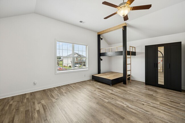 Building Photo - 219 Dugger Dr
