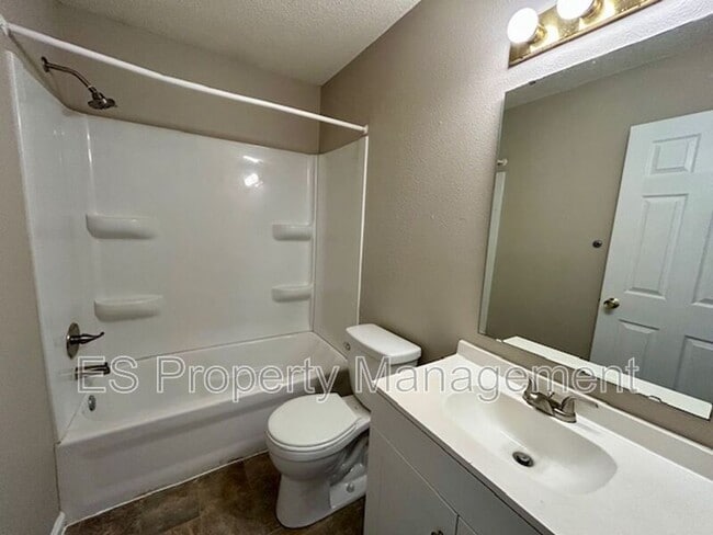 Building Photo - 6316 Long River Ln