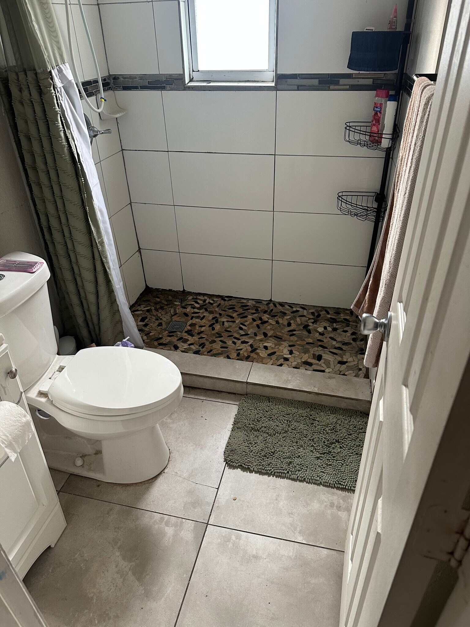 Building Photo - 1245 W 30th St