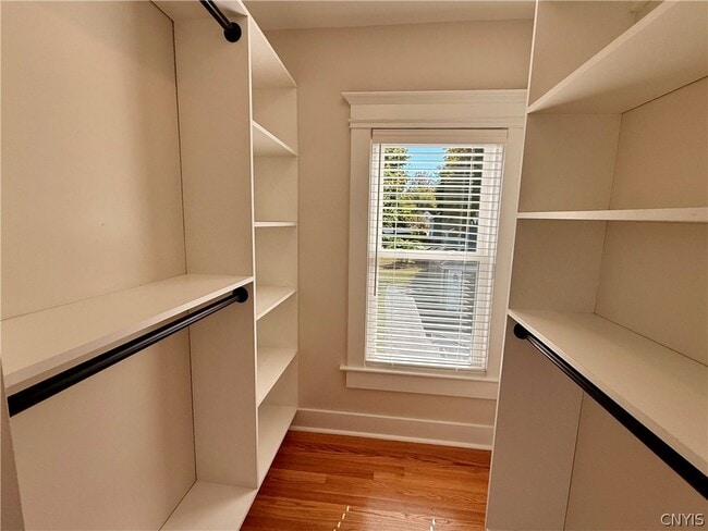 Building Photo - 11 Sanger Ave