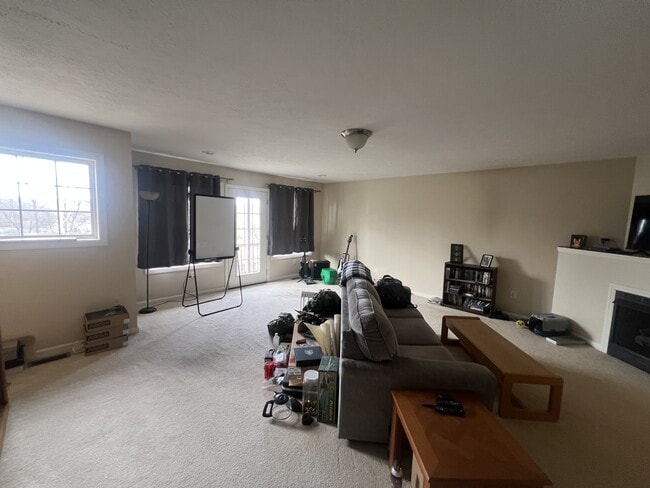 Building Photo - 1460 Bergamont St