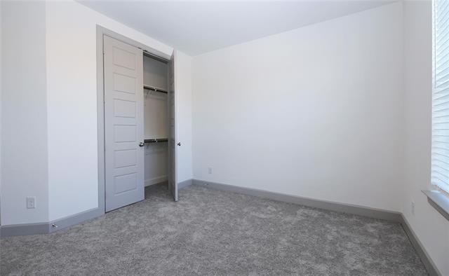 Building Photo - 2431 Preakness Pl