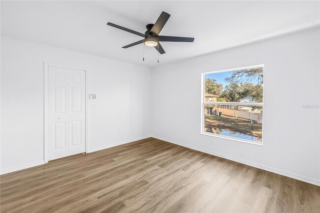 Building Photo - 8517 Edgewater Pl Blvd