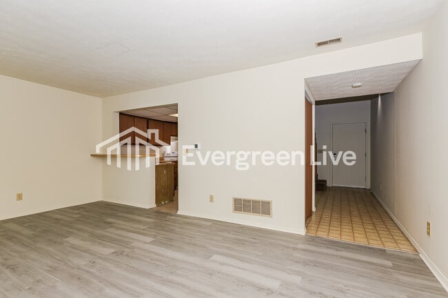 Building Photo - 6382 Nightwind Ct