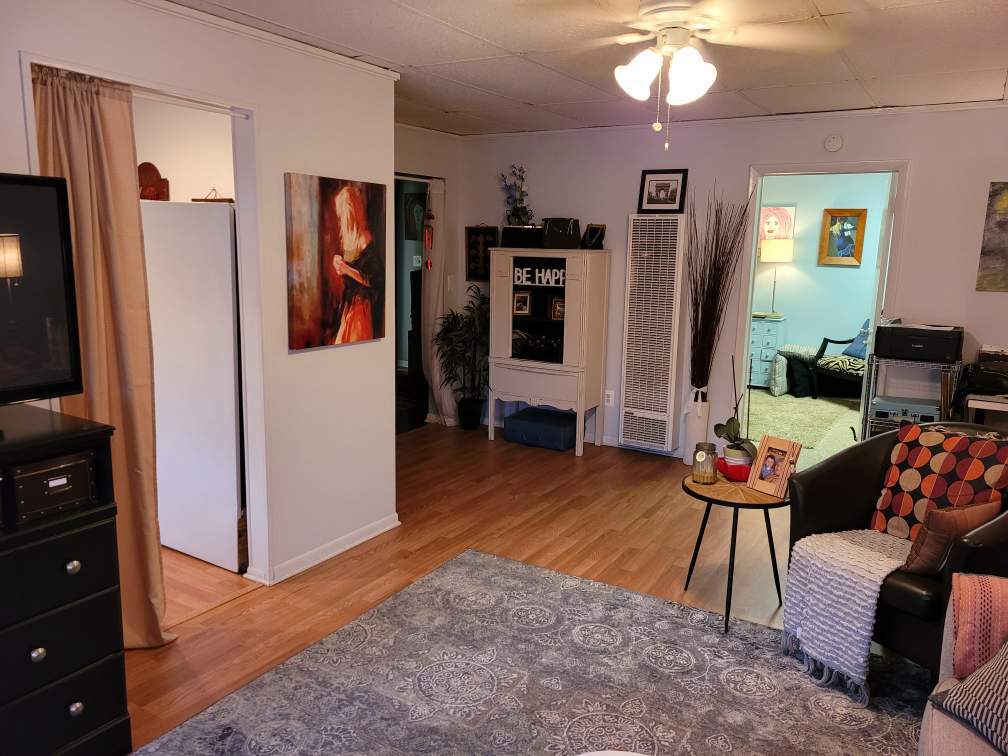 Building Photo - 95 9.5 South Washington Apatment 1