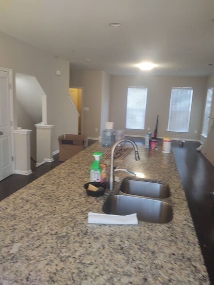 Building Photo - 22414 Glenbow Way