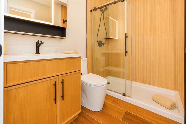 Building Photo - 5200 N Winthrop Ave