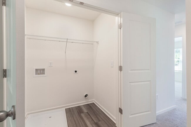 Building Photo - Newly Constructed 3/2.5 Townhome w/ Privat...