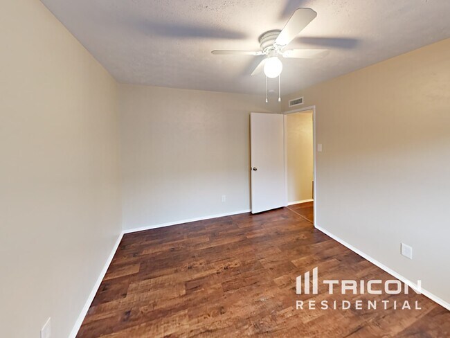 Building Photo - 7125 Hardwood Trail