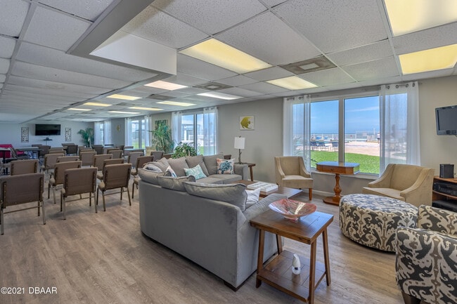 Building Photo - 2800 N Atlantic Ave