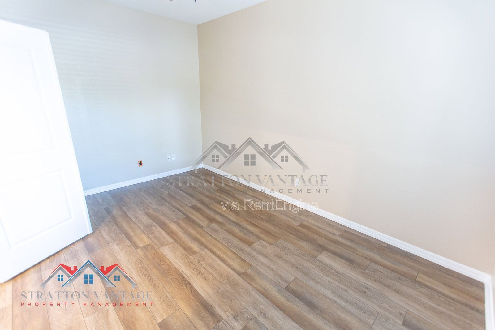 Building Photo - 1532 E Apollo Rd