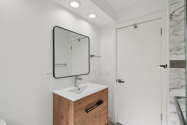 Building Photo - Gorgeously Renovated Historic 3-Bedroom Retreat in Downtown North (Palo Alto)