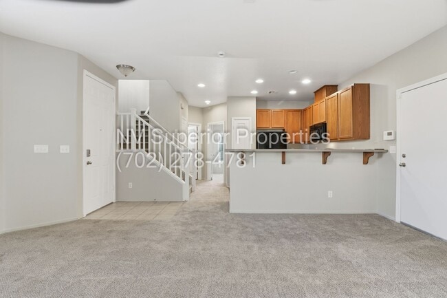 Building Photo - Henderson!!! Community: Cadence!! 4 Bedrooms!!! Bed & Full bath downstairs!! Loft/computer area u...