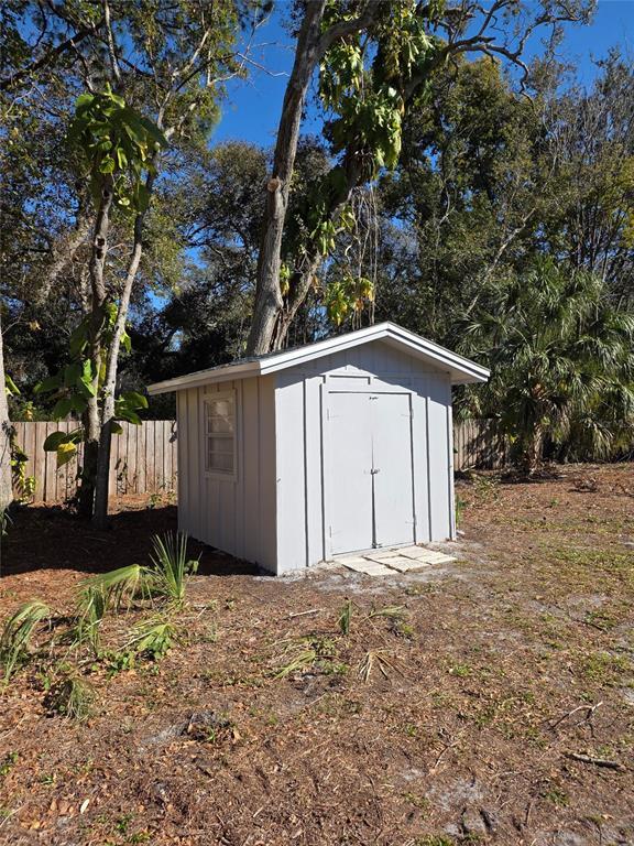 Building Photo - 2941 Shore Dr