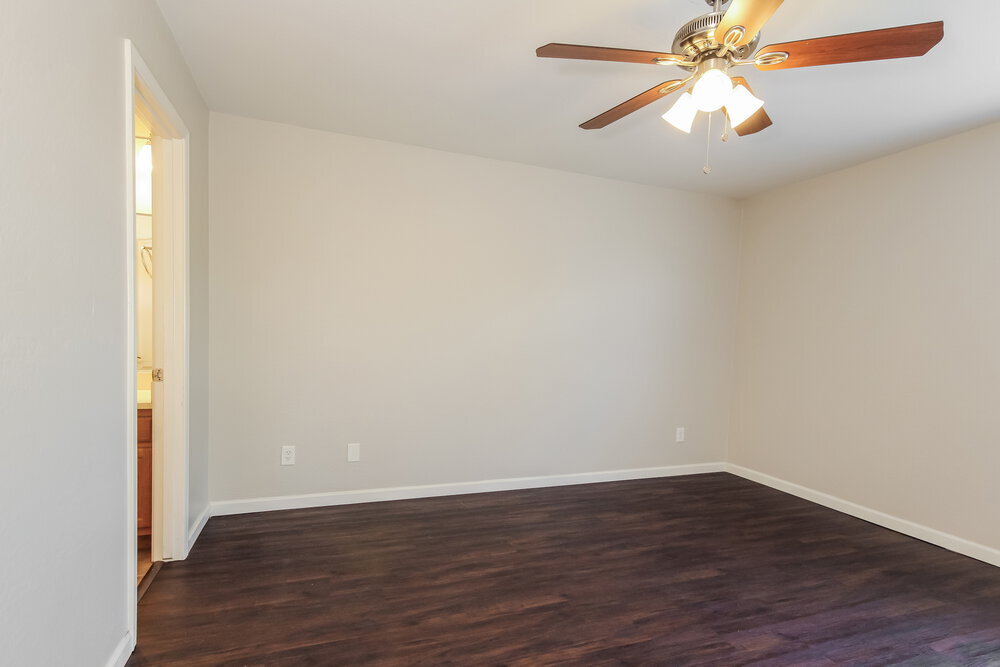 Building Photo - 6728 N 130th Ave