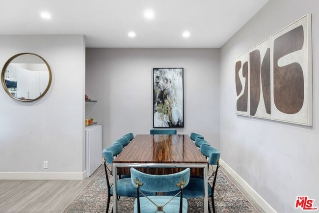 Building Photo - 5147 Fulton Ave