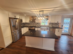 Building Photo - 5258 Chestnut Ridge Rd