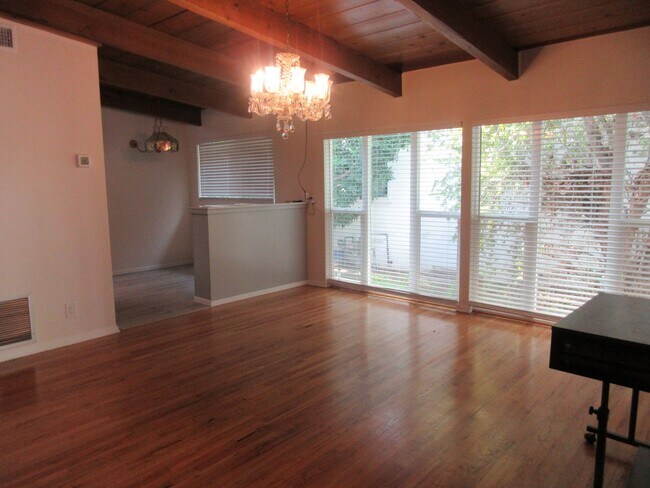 Building Photo - 13235 Cumpston St