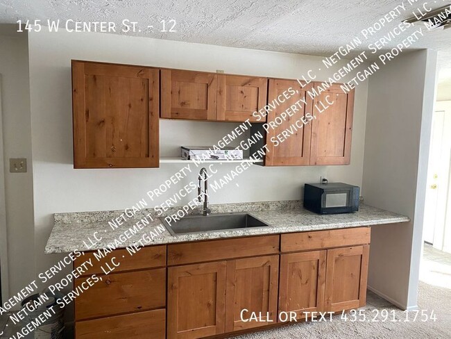Primary Photo - 145 W Center St