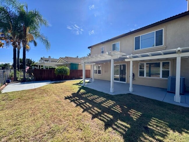 Building Photo - Beautiful 4 bedroom Temecula home sitting ...