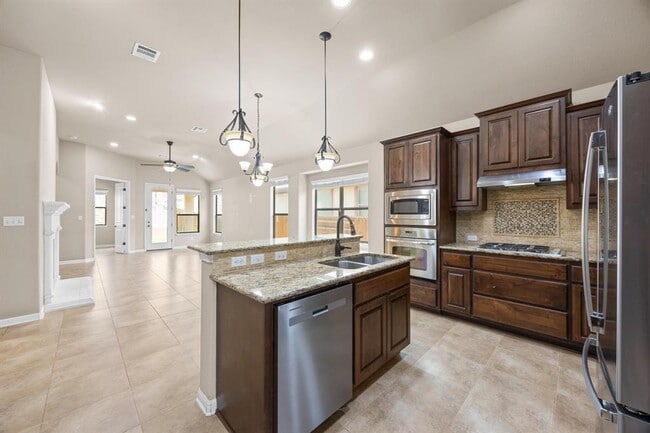 Building Photo - 14308 Senia Bend