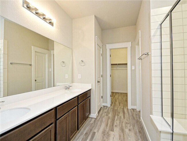 Building Photo - 17201 Leafroller Dr