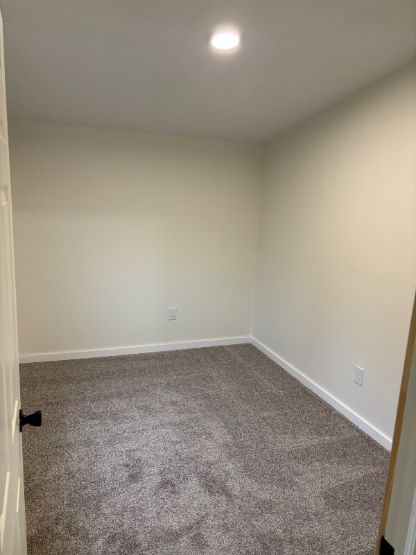 Building Photo - 602 5th St NW