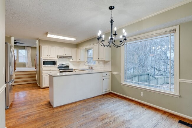 Building Photo - 103 Crosspointe Ln