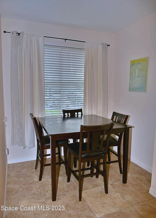 Building Photo - 1776 Sophias Dr