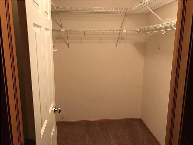 Building Photo - 277 S 79th St