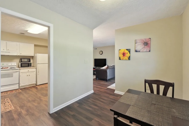 Building Photo - 144 Scandia Cir