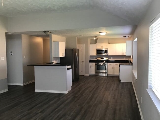 Building Photo - 5026 Chase Stone Dr