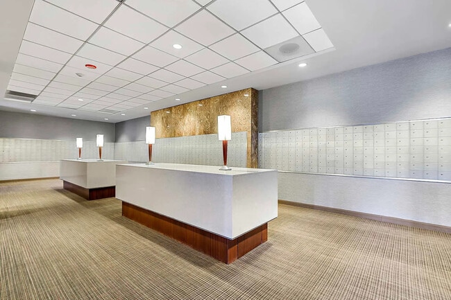 Building Photo - 655 W Irving Park Rd