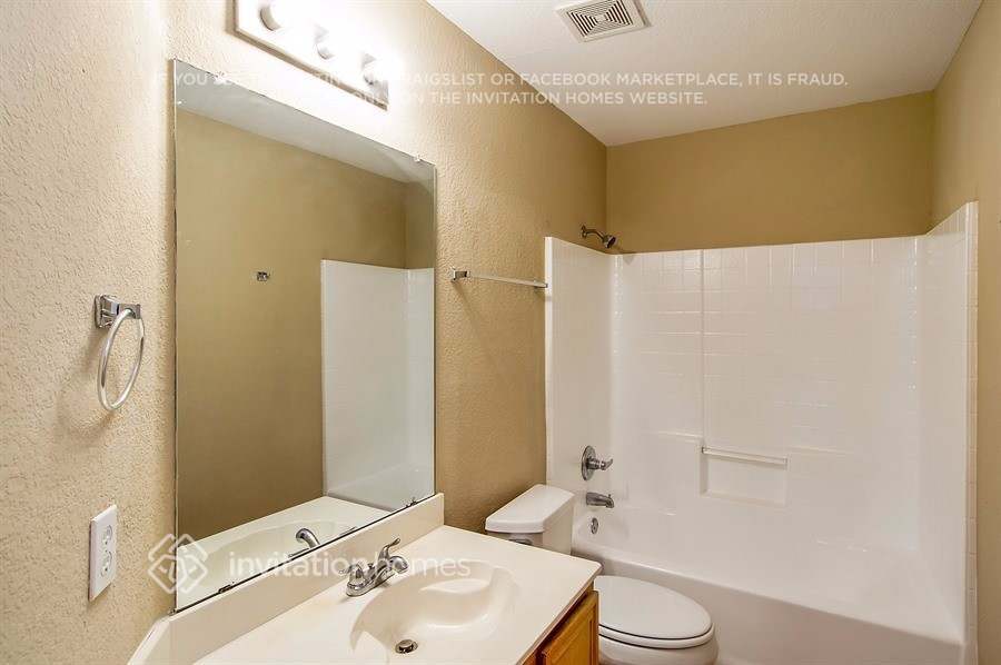 Building Photo - 2505 Copperfield Ln