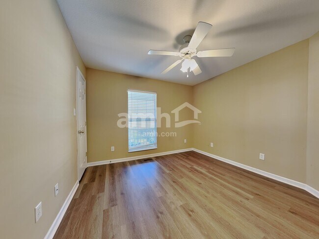 Building Photo - 5404 Silver Grove Ln