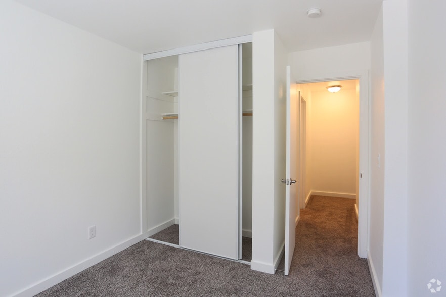 Grace Manor Apartments 3323 SW Multnomah Blvd Portland OR 97219