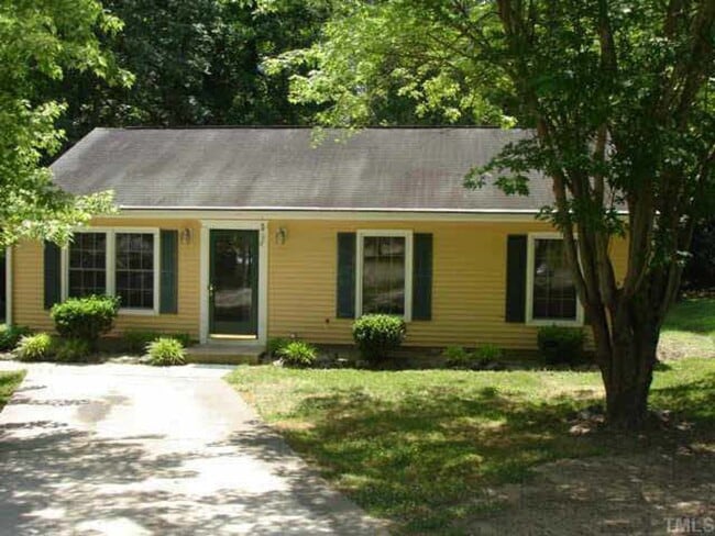 Building Photo - For Rent: Beautiful 3-Bedroom Home in Durh...