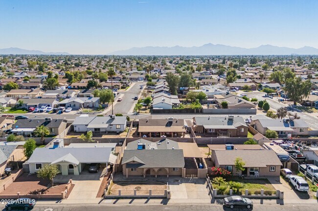 Building Photo - 8107 W College Dr