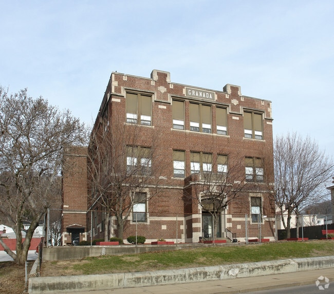 Building Photo - Granada  Apartments