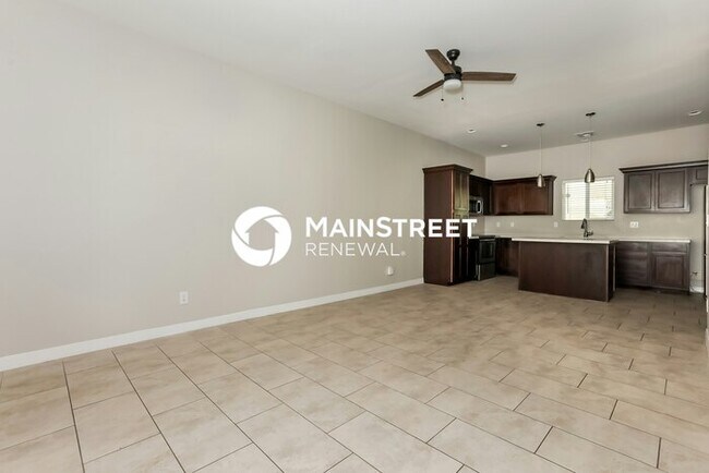 Building Photo - 3 Bedroom Pet-Friendly Home in Phoenix, AZ...